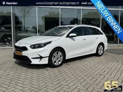 Deluxe white m Gebruikt 2023 Kia Ceed Sportswagon Stationwagen | € 25.800 (Eerlijke prijs)