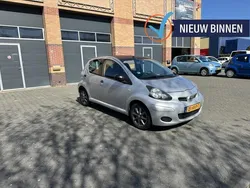 Grijs Gebruikt 2011 Toyota Aygo Cool Hatchback | € 2.999 (Goede deal)