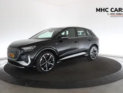 Zwart, metallic lak Gebruikt 2024 Audi Q4 e-tron S-Line SUV | € 45.900