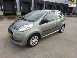 Groen (metallic) Gebruikt 2010 Citroën C1 Hatchback | € 4.950 (Eerlijke prijs)