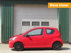 Rood Gebruikt 2007 Toyota Aygo Hatchback | € 1.450 (Super prijs)