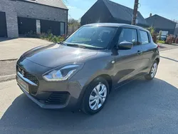 Grijs Gebruikt 2022 Suzuki Swift GL Sedan | € 12.990 (Eerlijke prijs)
