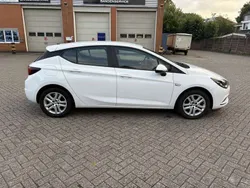 Wit Gebruikt 2016 Opel Astra Hatchback | € 8.500 (Goede deal)