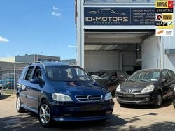 Blauw Gebruikt 2002 Opel Zafira Elegance MPV | € 1.499 (Eerlijke prijs)