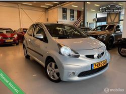 Blauw Gebruikt 2006 Toyota Aygo Hatchback | € 4.750 (Iets duurder)
