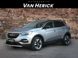 Grijs, metallic lak Gebruikt 2019 Opel Grandland X Innovation SUV | € 16.945 (Goede deal)