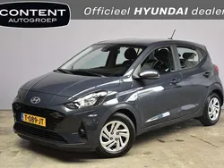 Aurora grey (grijs metallic) Gebruikt 2023 Hyundai i10 Comfort Hatchback | € 13.940 (Goede deal)