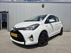 Wit Gebruikt 2015 Toyota Yaris Hybrid Hatchback | € 14.999 (Duur)