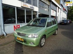 Groen Gebruikt 2002 Mazda Demio Exclusive Hatchback | € 950