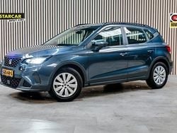 Grijs, metallic lak Gebruikt 2023 Seat Arona Reference SUV | € 18.400 (Eerlijke prijs)