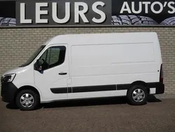 Wit Gebruikt 2022 Renault Master Van | € 32.850