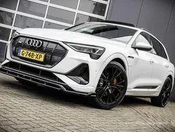 Wit Gebruikt 2019 Audi e-tron Black Edition SUV | € 28.430 (Iets duurder)