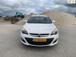 Wit Gebruikt 2013 Opel Astra Cosmo Stationwagen | € 2.795 (Super prijs)