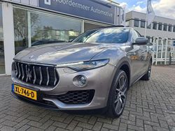 Grijs Gebruikt 2018 Maserati Levante GranLusso SUV | € 44.925