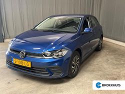 Blauw Gebruikt 2023 VW Polo Life Hatchback | € 17.900 (Goede deal)