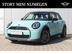 Ocean wave green (groen metallic) Gebruikt 2024 Mini Cooper Classic Hatchback | € 34.950 (Duur)