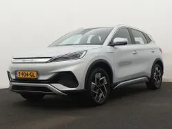 Wit, metallic lak Gebruikt 2023 BYD Atto 3 Design SUV | € 28.445 (Eerlijke prijs)