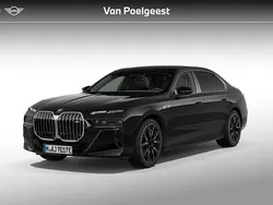 Saphirschwarz metallic (475) (zwart metallic) Nieuw 2025 BMW M760e Executive Sedan | € 179.408 (Eerlijke prijs)