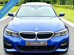 Blauw Gebruikt 2019 BMW 330 M Performance Sedan | € 38.950