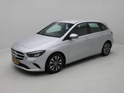 Grijs Gebruikt 2022 Mercedes B180 Business MPV | € 24.950 (Goede deal)