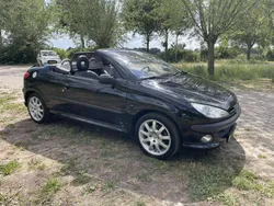 Zwart Gebruikt 2002 Peugeot 206 Cabriolet | € 2.750 (Iets duurder)