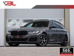 Grijs Gebruikt 2022 BMW 530e M Sport Stationwagen | € 40.940 (Iets duurder)
