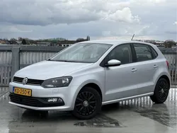 Grijs, metallic lak Gebruikt 2016 VW Polo Hatchback | € 9.740 (Goede deal)