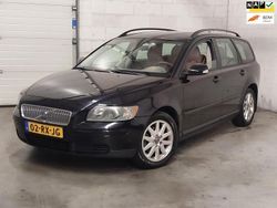 Zwart (metallic) Gebruikt 2005 Volvo V50 Stationwagen | € 2.750 (Goede deal)