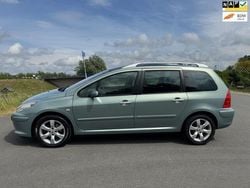 Grijs Gebruikt 2006 Peugeot 307 Griffe Stationwagen | € 1.495 (Iets duurder)