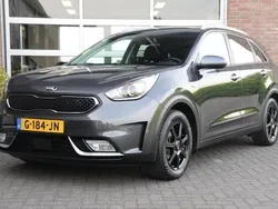 Grijs, metallic lak Gebruikt 2019 Kia Niro SUV | € 16.950 (Eerlijke prijs)