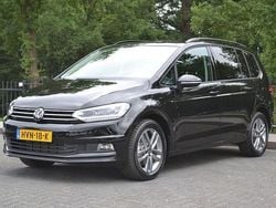 Zwart Gebruikt 2025 VW Touran Comfortline MPV | € 42.900 (Iets duurder)