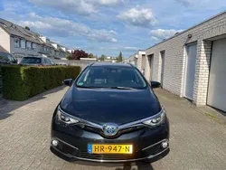 Grijs Gebruikt 2015 Toyota Auris MPV | € 10.250 (Goede deal)