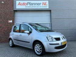 Grijs Gebruikt 2007 Renault Modus Dynamique MPV | € 2.944 (Eerlijke prijs)