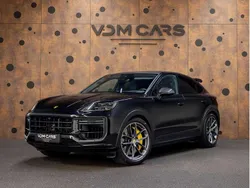 Zwart, metallic lak Gebruikt 2024 Porsche Cayenne Turbo SUV | € 226.900