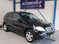 Zwart Gebruikt 2011 Mercedes ML300 SUV | € 8.450