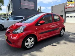 Rood Gebruikt 2008 Toyota Aygo Sport Hatchback | € 2.999 (Eerlijke prijs)