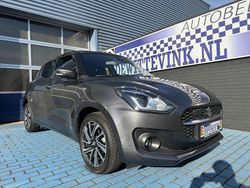 Grijs Gebruikt 2023 Suzuki Swift Style Hatchback | € 18.250 (Eerlijke prijs)