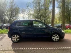Blauw Gebruikt 2008 VW Polo Comfortline Hatchback | € 1.699 (Goede deal)