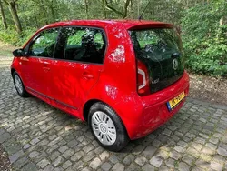 Rood Gebruikt 2016 VW up! move up! Hatchback | € 7.250 (Iets duurder)
