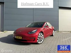 Rood Gebruikt 2019 Tesla Model 3 Performance Sedan | € 19.800 (Eerlijke prijs)