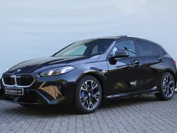 Zwart Nieuw 2025 BMW 120 M Sport Hatchback | € 54.036 (Eerlijke prijs)