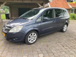Grijs Gebruikt 2009 Opel Zafira MPV | € 2.450 (Eerlijke prijs)