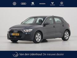 Grijs (metallic) Gebruikt 2022 Audi A1 Sportback Proline Hatchback | € 18.950 (Eerlijke prijs)
