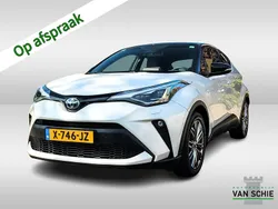 Wit, metallic lak Gebruikt 2023 Toyota C-HR Executive SUV | € 30.900 (Eerlijke prijs)