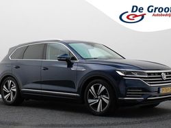 Blauw Gebruikt 2019 VW Touareg R-line SUV | € 42.950