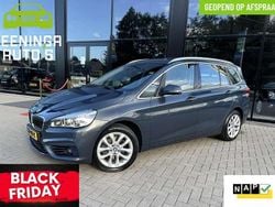 Grijs, metallic lak Gebruikt 2015 BMW 218 Gran Tourer Sport Line MPV | € 14.895 (Eerlijke prijs)