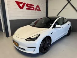Wit Gebruikt 2022 Tesla Model 3 Performance Sedan | € 33.950 (Eerlijke prijs)