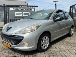 Grijs Gebruikt 2010 Peugeot 206 CC Cabriolet | € 2.485 (Eerlijke prijs)
