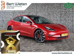 Rood Gebruikt 2019 Tesla Model 3 Performance Sedan | € 22.650 (Eerlijke prijs)