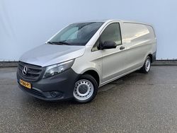 Zilver (metallic) Gebruikt 2018 Mercedes Vito Sedan | € 14.950 (Iets duurder)